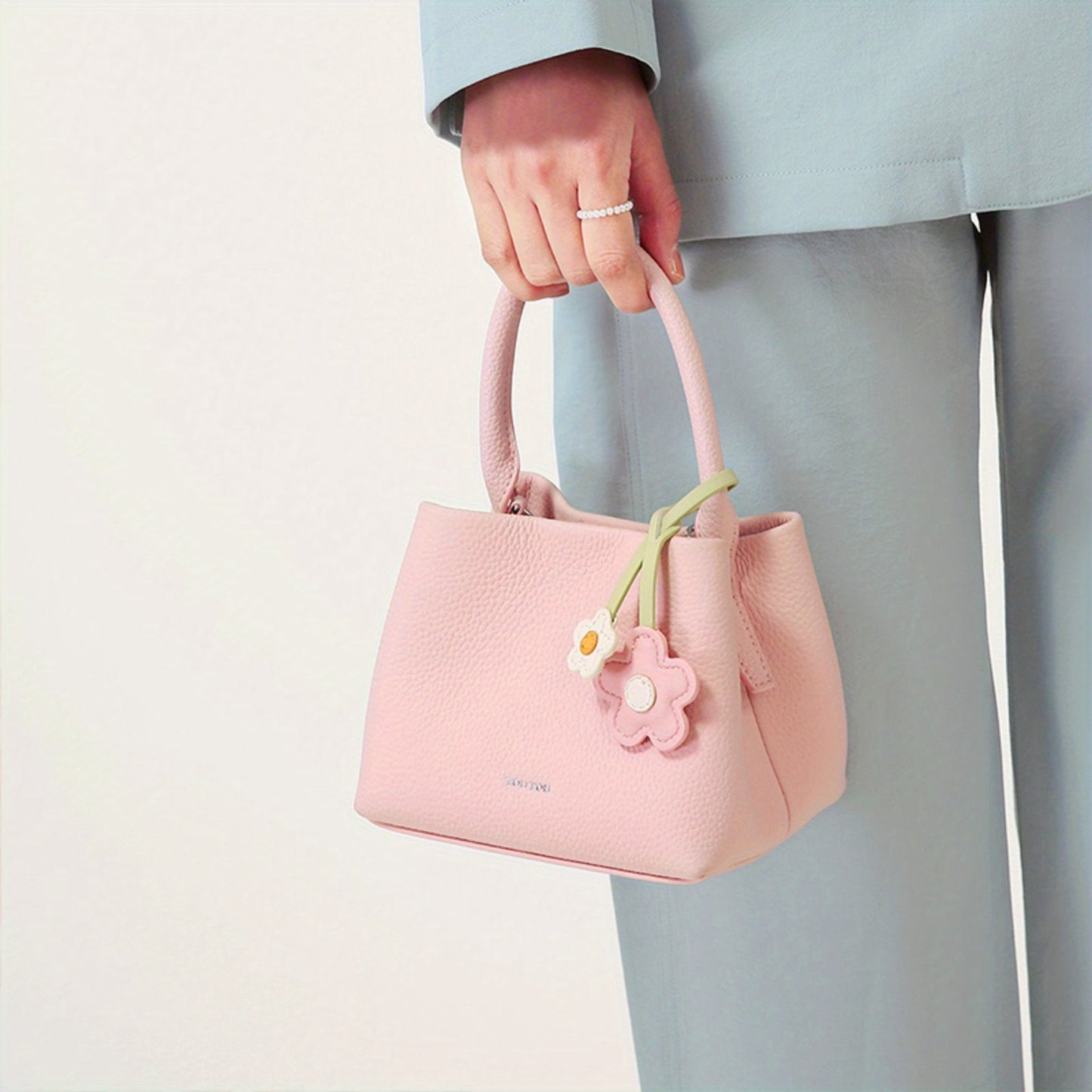 TOUTOU new original design texture leather flower pendant small bucket bag handbag handbag female 40321