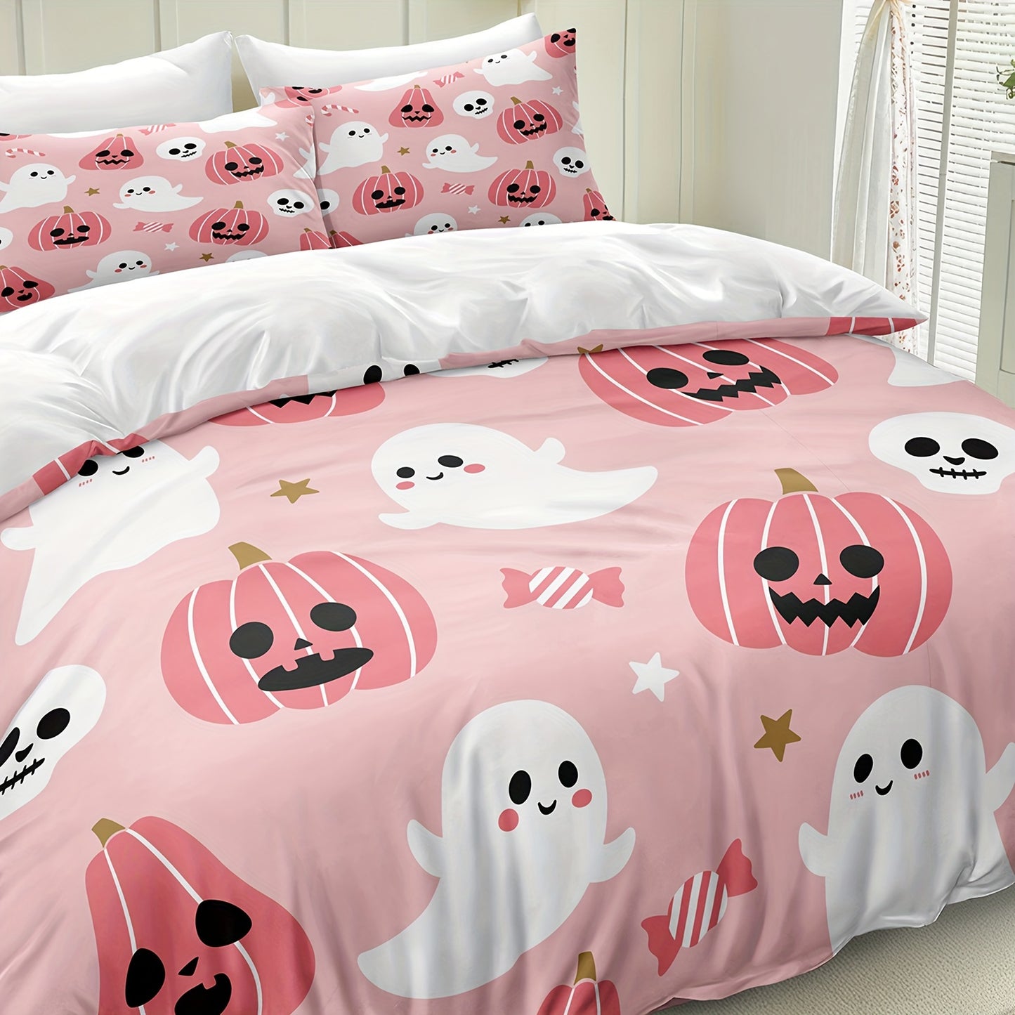 Halloween & Ghost Themed Duvet Cover Set, 3 Piece - 100% Polyester Lightweight Sanded Fabric, All-Season Digital Printed Bedding with Zipper Closure - Includes 1 Duvet Cover and 2 Pillowcases, Machine Washable, No Duvet Insert