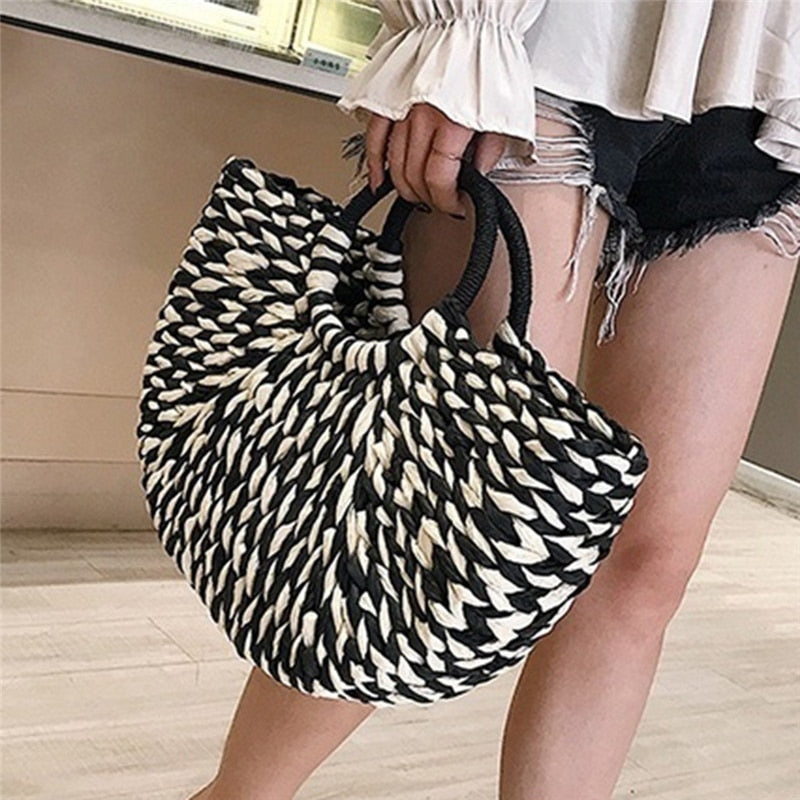 eybag New Straw Bag 2022 Women Hand-Woven Hollow Handbag Moon Shape Rattan Bag Big Capacity Drawstring Handbag Casual Travel Beach Bag