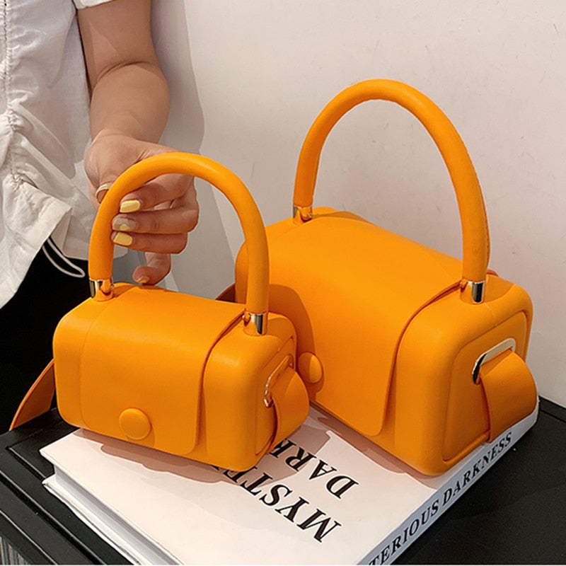 Lkblock Fashion Women Saddle Luxury Designer Bags Mini Leather Handbags and Purses Chic Shoulder Pouch Spring New Dropshipping 2022