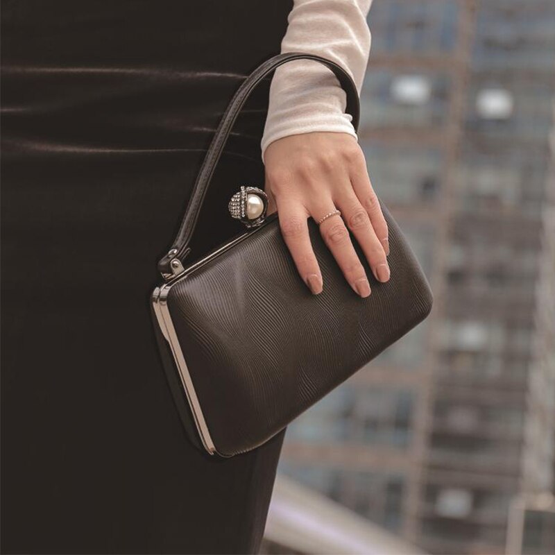 eybag PU Leather White Retro Handbag Women Evening Clutch Bag Wedding Party Purse Simple Banquet Chain Shoulder Bag