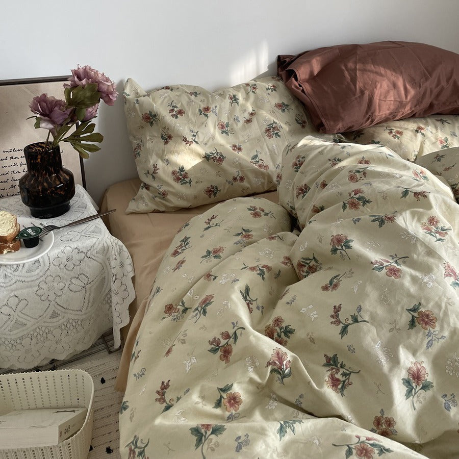 Buy bedroom inspirations INS Vintage Floral Cotton Cotton Bedding Four-Piece Bed Sheet Quilt Cover Quilt Cover Bed Cover Three-Piece Set