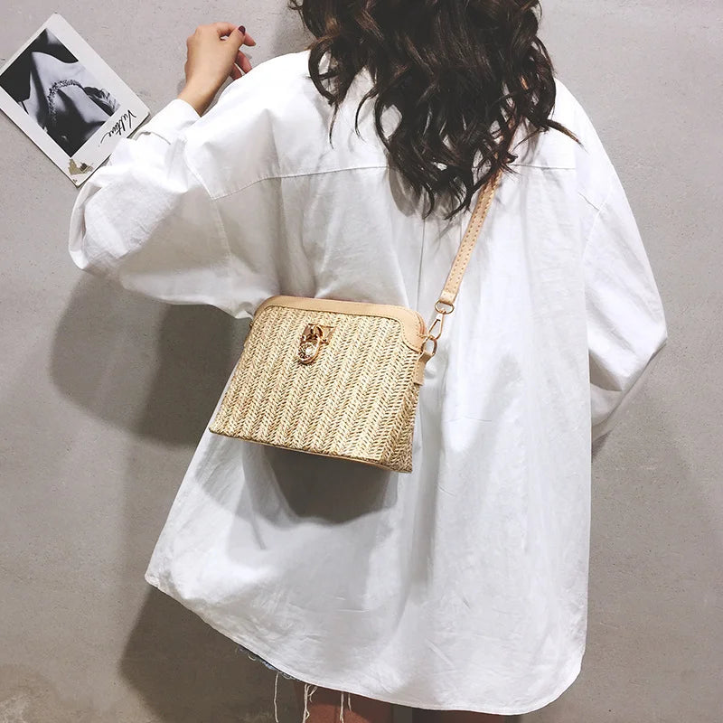 eybag Casual Chains Straw Bucket Bags Women Summer Messenger Bag Rattan Bags Beach Lady Travel Purses and Handbags Shoulder Bag 30.16