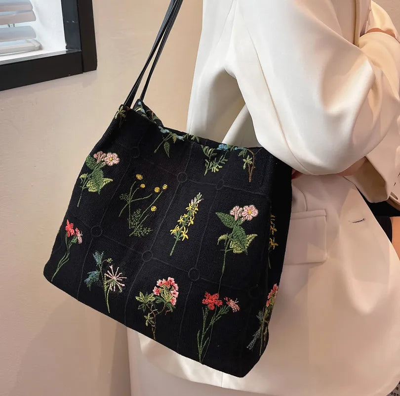 Lkblock National Retro Flowers Tote Bag Bags For Women Trend 2024 Embroideried FloralWomen's Designer Handbag Bucket Shoulder Cross Bags