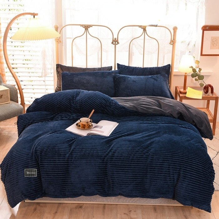 Cozy apartment aesthetic hot sale new Solid Color Velvet Duvet Cover for Household Winter Warmth Thick Bedding Set Double Quilt Cover Twin Queen King Duvet Cover