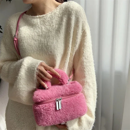 eybag Soft Plush Women's Designer Handbag Luxury Fluffy Shoulder Crossbody Bag Winter Faux Fur Bags for Women Small Warm Flap Purses