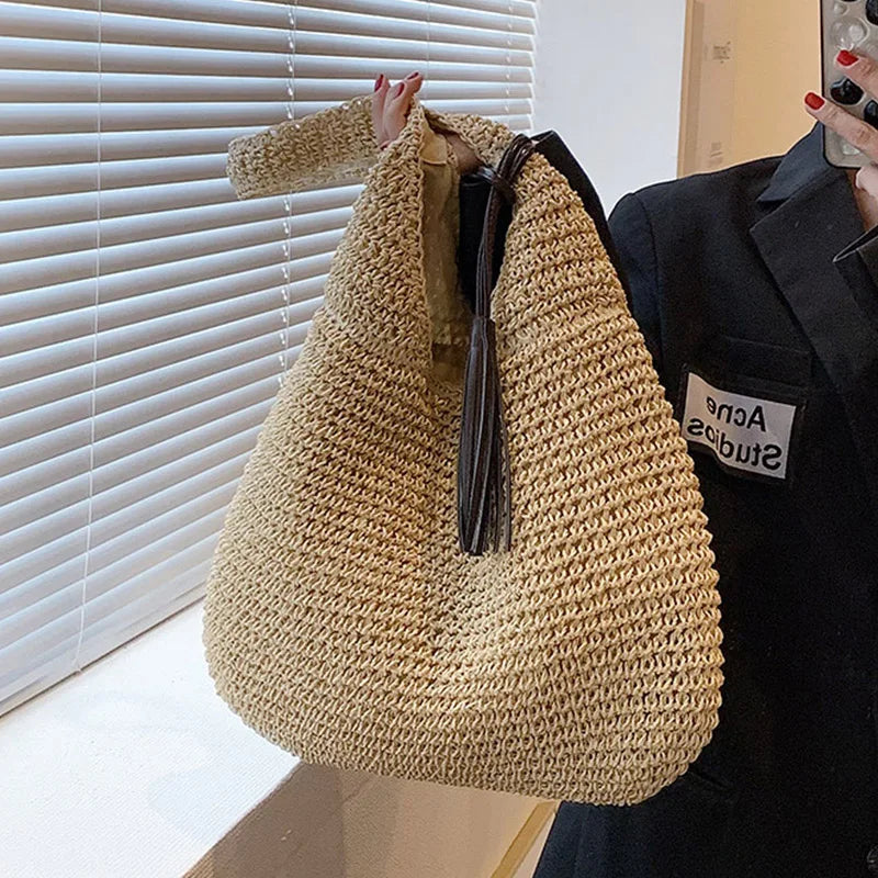 Lkblock Large Capacity 2024 Summer Straw Woven Tote Bag with Fringe Embellished Woven Women's Shoulder Bucket Bag