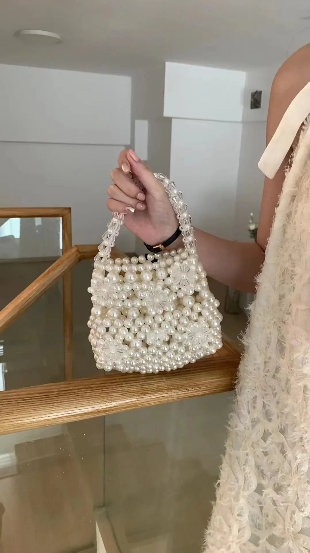 eybag Ins Flower Pearl Hand Bags for Women Portable Cut Lovely Small Handmade Woven Pink Purses Customized Designer Purse