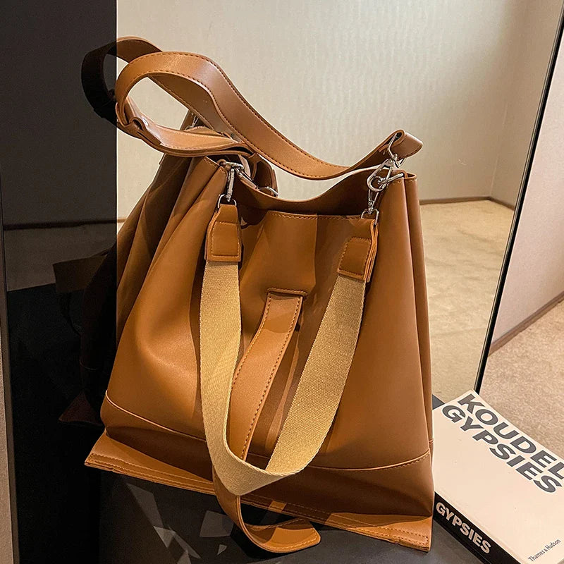 eybag Women PU Casual Messenger Bag High Quality Large Capacity Fashion Shoulder Bag Trendy All-Match Commuter Handbags