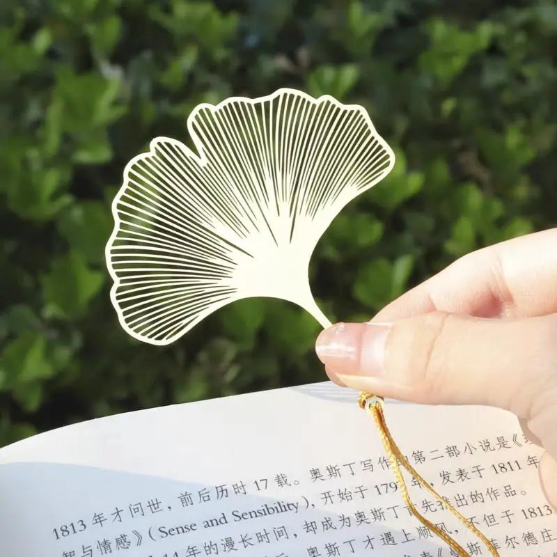 eybag Exquisite Leaf Shape Metal Bookmarks With Tassel Creative Ginkgo Lotus Leaves Book Mark Student Stationery Reading Supplies Gift