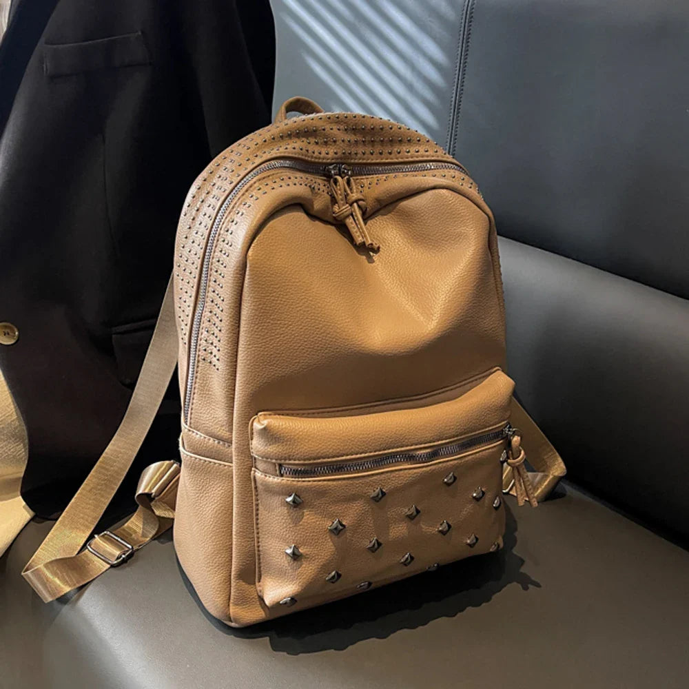 eybag New Rock Style Women Backpack Big Capacity Fashion Bags for Girls High Quality Rivet Design Bagpack Mochila Feminina