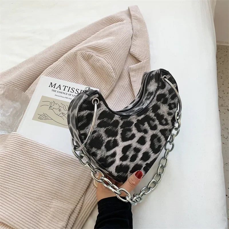 eybag Designer Thick Chain Handbags Women Luxury Ladies Heart Shaped Shoulder Bag Cute Female Clutch Purse Fashion Love Underarm Bag