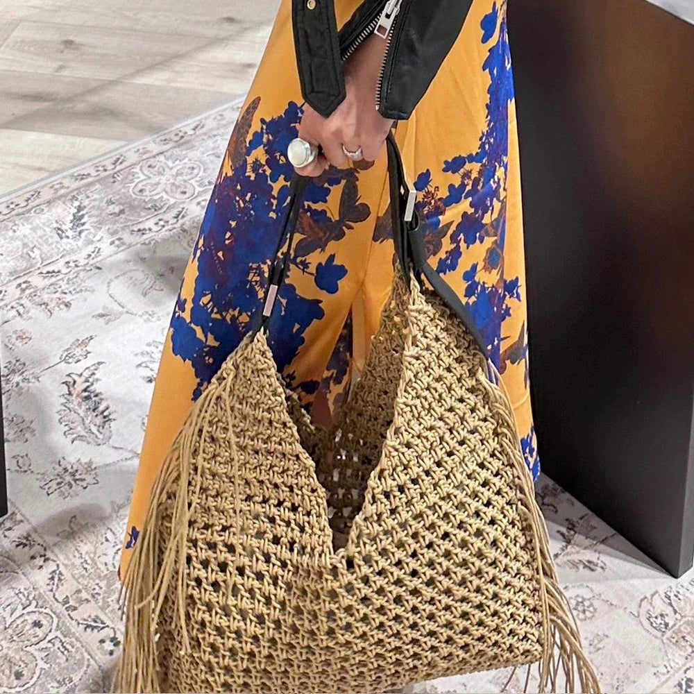 eybag Rope Tassel Crochet Shoulder Bag Luxury Hollow Knitting Women Designer Handbags Handmade Woven Tote Bohemian Travel Beach Bags