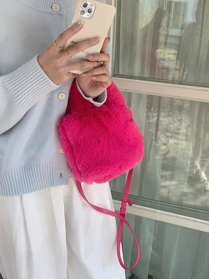 eybag Sweet Cute Plush Women’s Messenger Bags Fashion Luxury Fake Fur Female Shoulder Bag Simple Solid Color Mini Ladies Handbag Purse