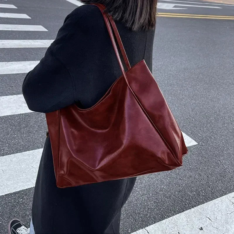 eybag Chic and Versatile Shoulder Tote: Perfect for Minimalistic Style