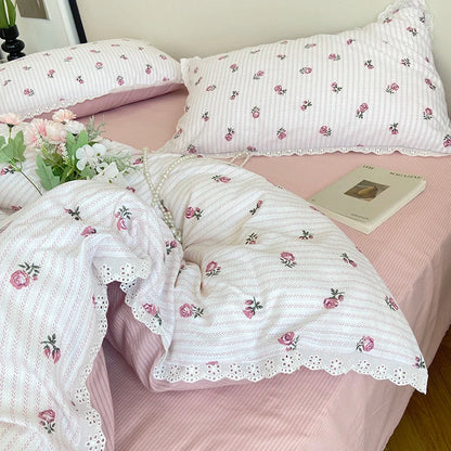 -Vintage Countryside Floral Lace Ruffles Duvet Cover Set, Pillowcases with Bed Sheet, Fitted Sheet, Girls Bedding Set