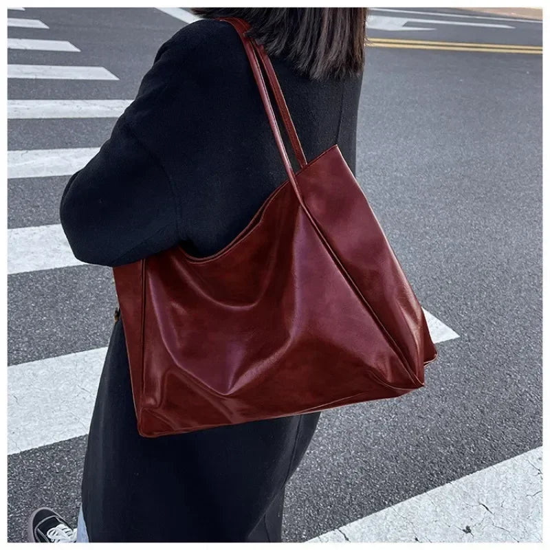 eybag Chic and Versatile Shoulder Tote: Perfect for Minimalistic Style