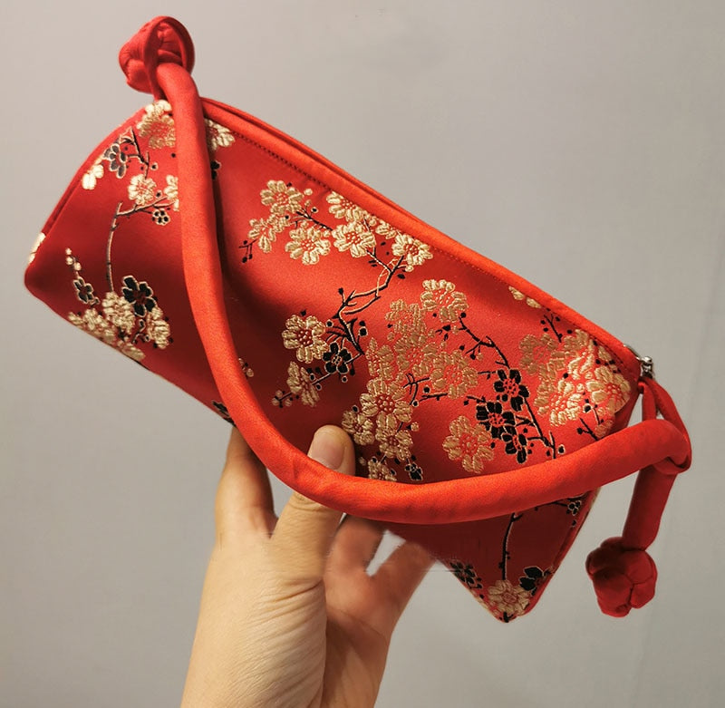 eybag Fashion Luxury Chinese Style Silk Bag Women Handbag  Japanese Hand Embroidery Totes Cheongsam Female Cosplay Bags Clutch