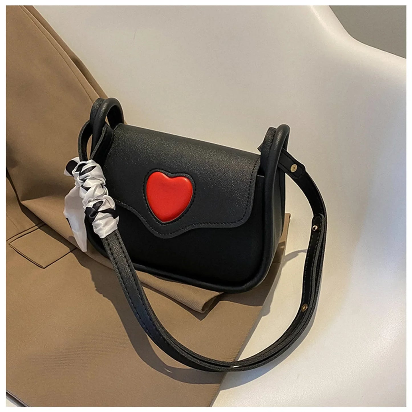 Waterproof,Lightweight,Business Casual Women's Mini Shoulder Bag With Pendant Solid Heart Clasp Lock Pebbled Women's Bag For Teen Girls Women College Students