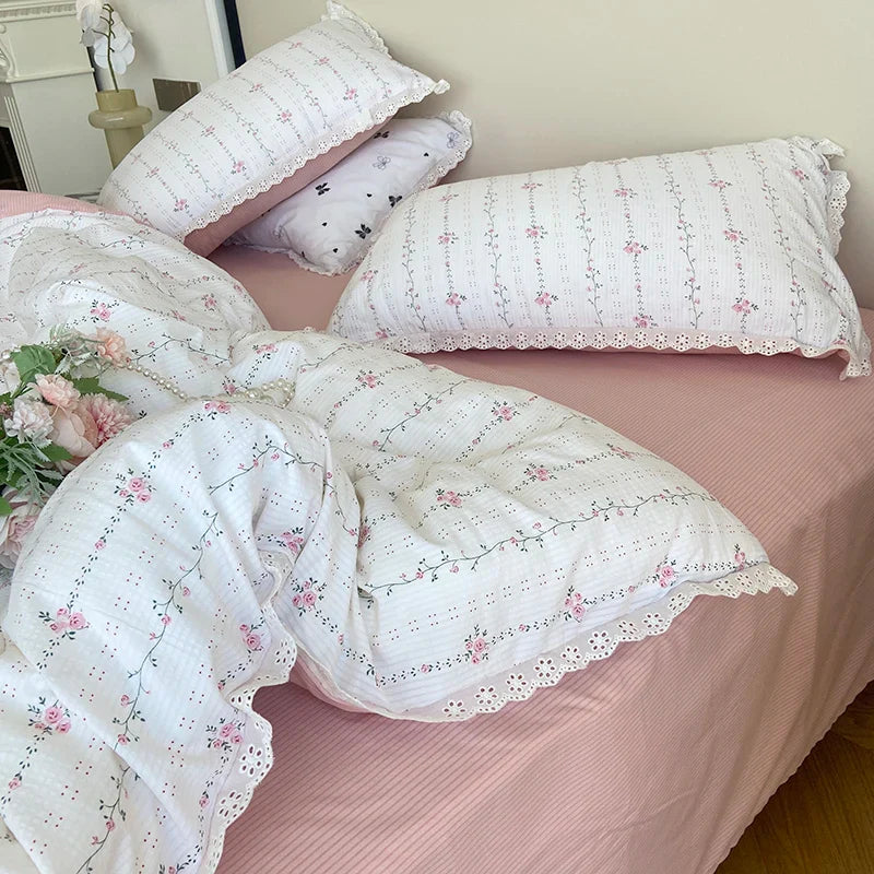 -Vintage Countryside Floral Lace Ruffles Duvet Cover Set, Pillowcases with Bed Sheet, Fitted Sheet, Girls Bedding Set