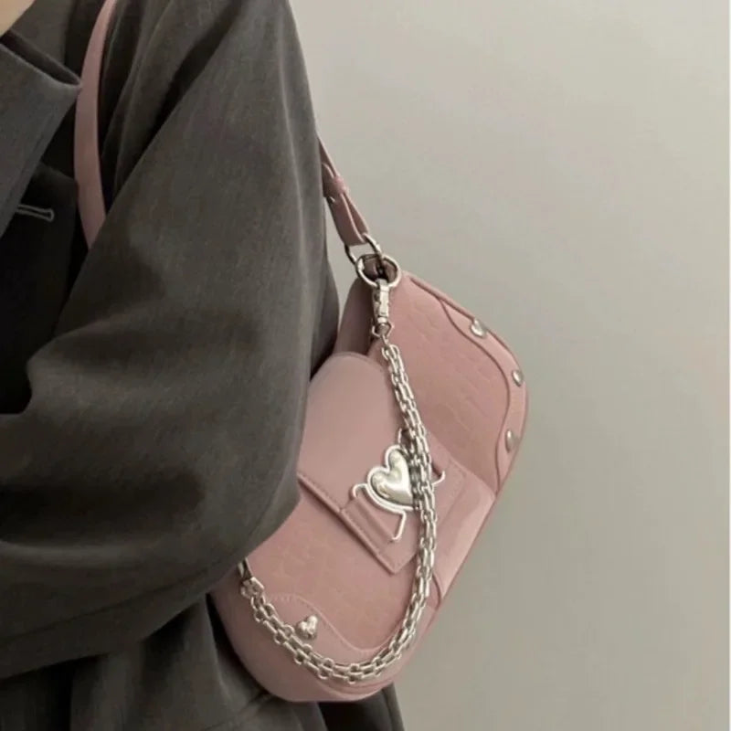 eybag Heart applique chain contrast zip-up handbag