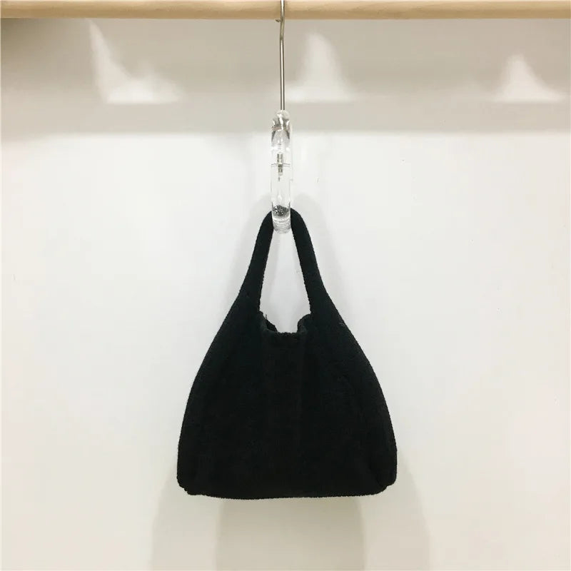 eybag Casual Yarn Crochet Handbags Small Woolen Knitting Shoulder Bag Handmade Woven Cloud Bags for Women 2024 Female Bucket Bags Chic