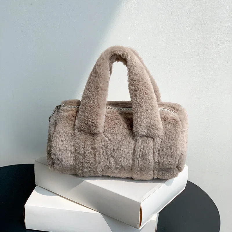 Lkblock Mini Barrel-shaped Purses and Handbags Winter Warm Plush Bags for Women Faux Fur Designer Bag Fluffy Soft Pillow Bag Lady Clutch