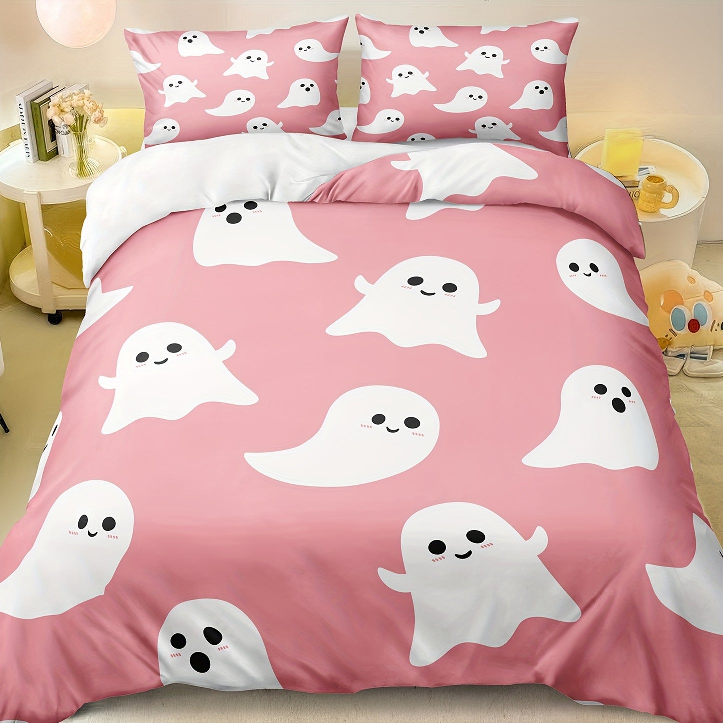 Halloween & Ghost Themed Duvet Cover Set, 3 Piece - 100% Polyester Lightweight Sanded Fabric, All-Season Digital Printed Bedding with Zipper Closure - Includes 1 Duvet Cover and 2 Pillowcases, Machine Washable, No Duvet Insert