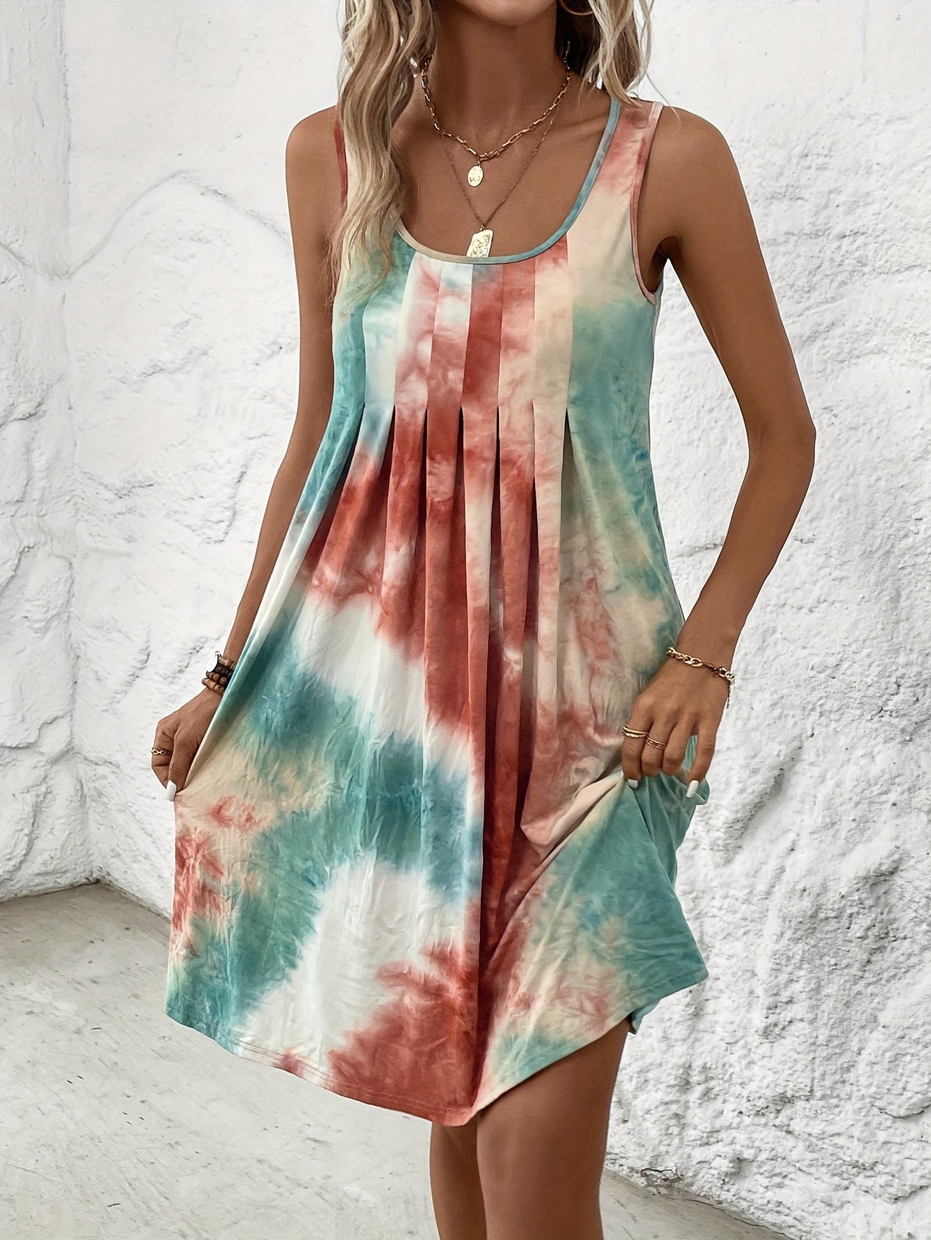 Vibrant Geometric Tie Dye Fitted Dress - Elegant Crew Neck, Sleeveless, Micro Elastic Polyester, Random Printing, Perfect for Spring and Summer - Womens Casual Loose Dress for Adult